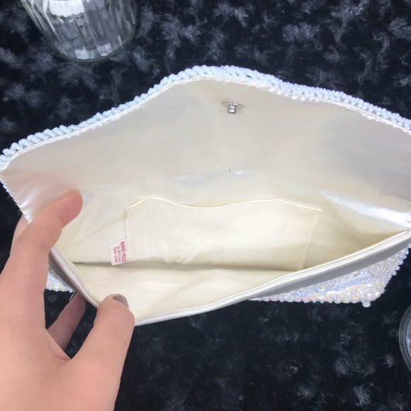 Vintage Kane M Ivory Sequin and Beaded Clutch - Picture 7 of 8